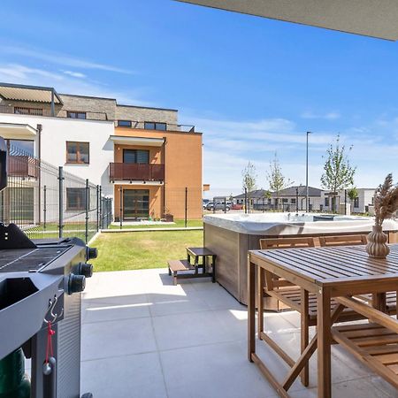 Boho Apt W Jacuzzi, Grill & Garden Modra Esterno foto